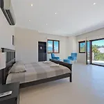 Large And Lovely Private *