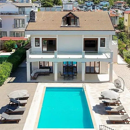 Villa Large And Lovely Private Fethiye