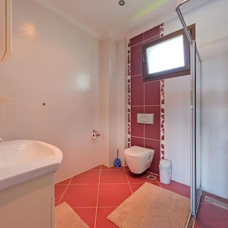 Large And Lovely Private Villa *