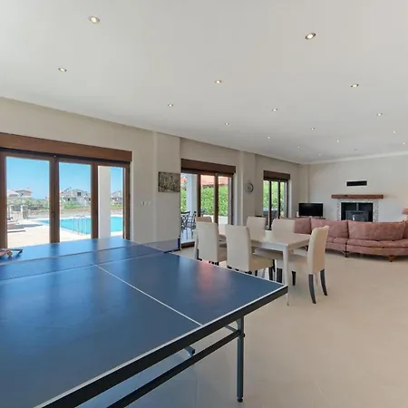 Large And Lovely Private * فتحية